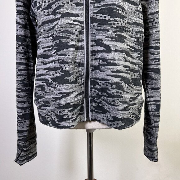 Title Nine Daily Decathlon Full Zip Jacket Women's Large Grey Camo Running Gym - Picture 4 of 16